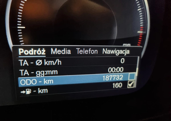 Volvo V60 cena 83000 przebieg: 187000, rok produkcji 2018 z Puławy małe 137